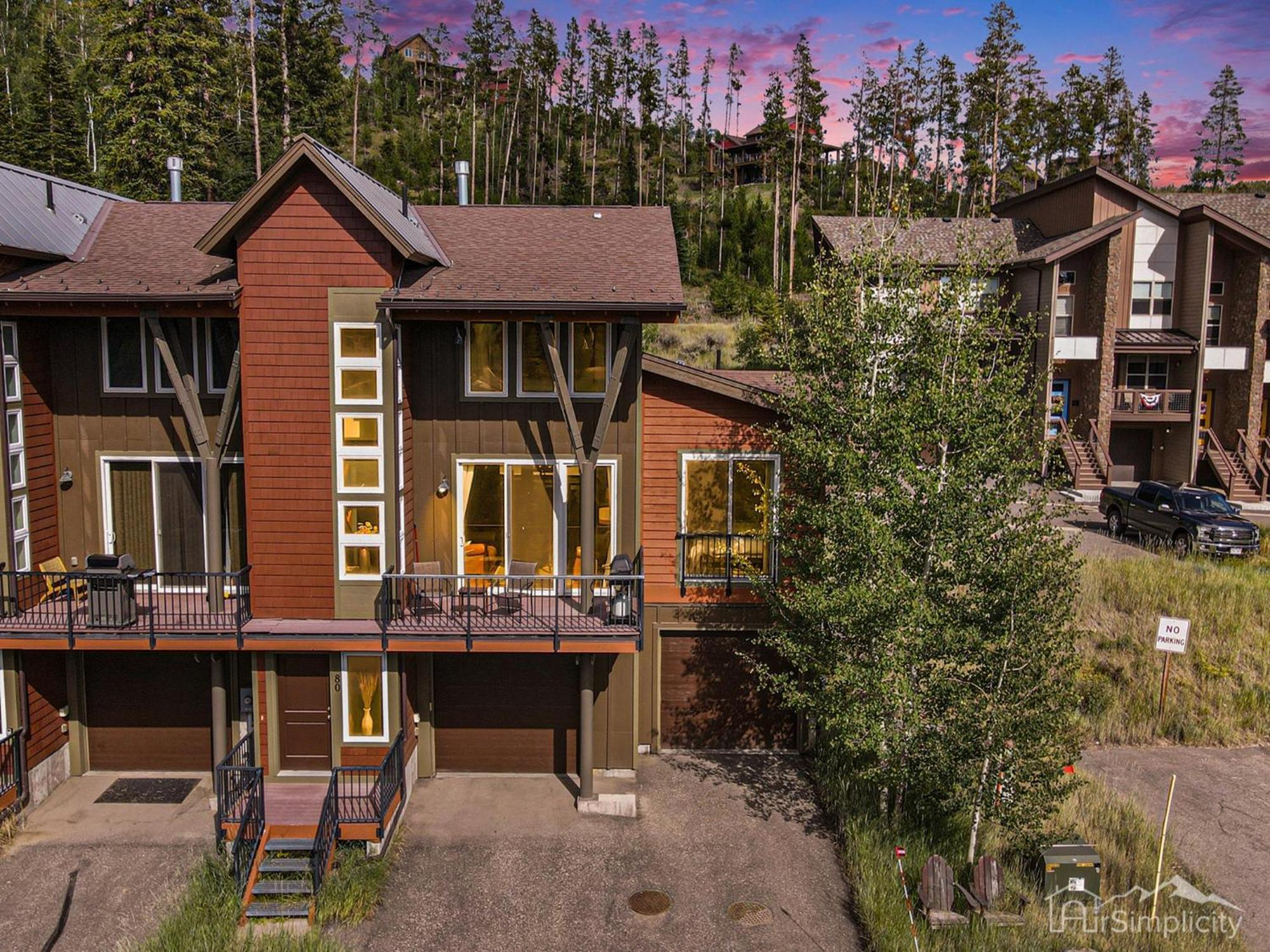 Peaks Pines Playtime Your Iconic Retreat Vila Fraser Exterior foto